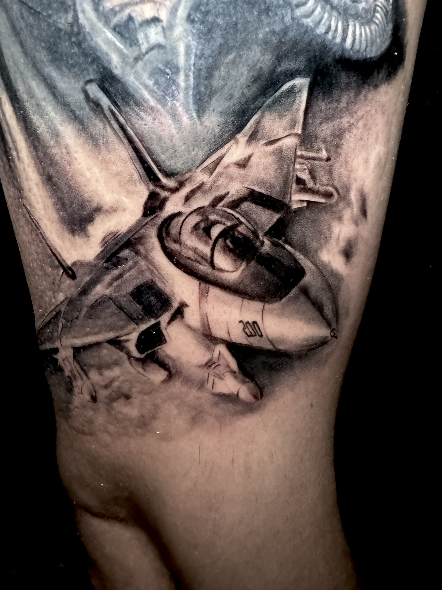 Micro realism — lavoro 3, Carlitos Junior Ink Roma